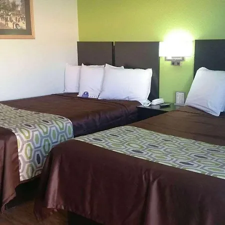 Novotel Hotel 4*
