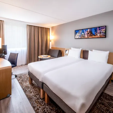 Novotel 4*
