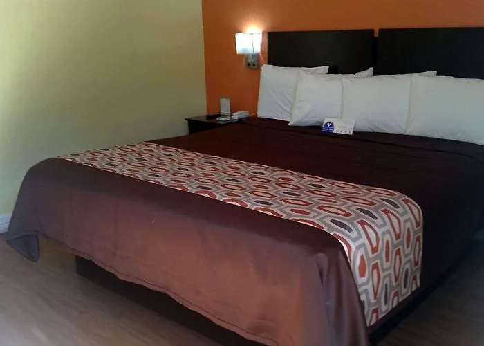 Отель Novotel 4*